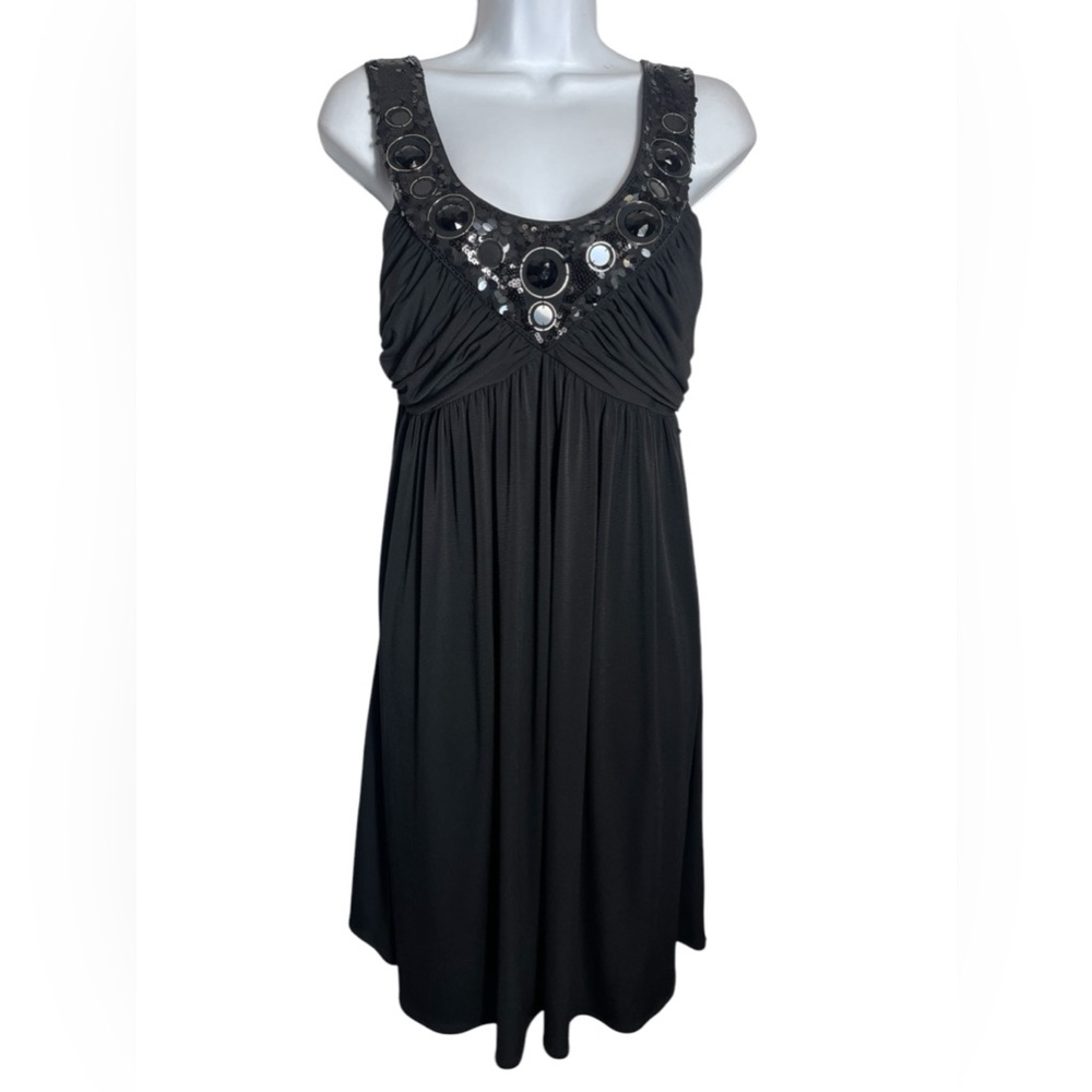 Maggy L dress‎ size 8 classic black dress with beaded embellishments 🖤
